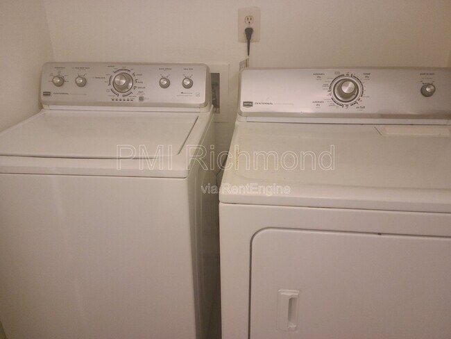 Building Photo - 10412 Kings Grant Dr