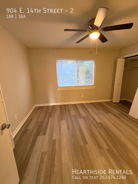 Building Photo - 904 E 14th St