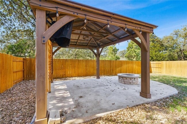 Building Photo - 941 Del Raphael Dr