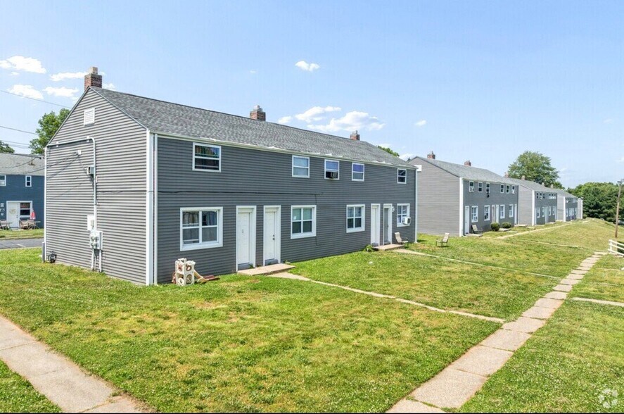 Building Photo - 105 Ledgecrest Ave