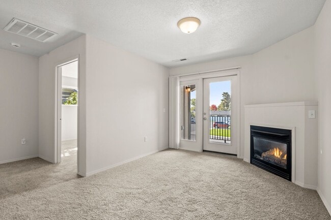 Building Photo - 1 Bed/1 Bath in 55+ Independent Living Community