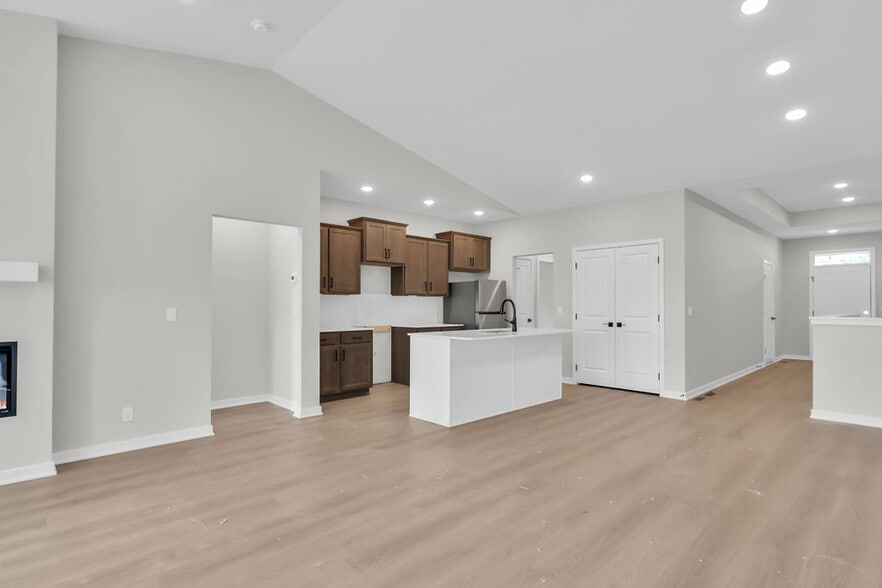 Building Photo - Haven 97