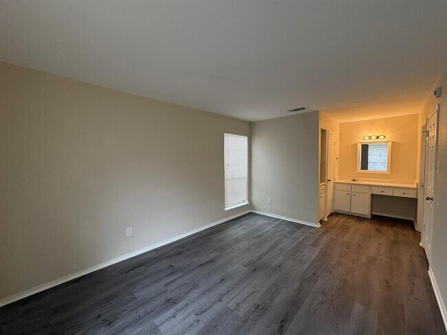 Building Photo - 2524 Chaparral Trail