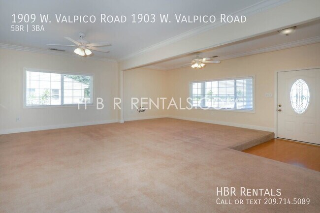 Building Photo - 1909 Valpico Rd