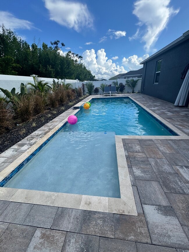 Building Photo - 7315 34th Ct E