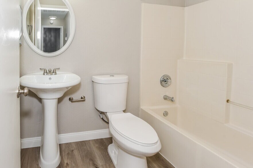 Building Photo - 5269 Mineral Lake Dr