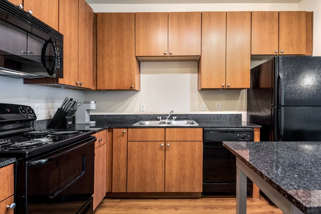 Building Photo - 3001 Esperanza Crossing