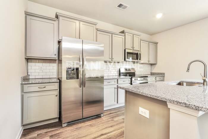 Building Photo - 728 Patmore Dr