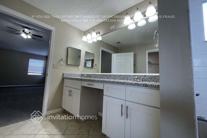 Building Photo - 9056 Quail Creek Dr