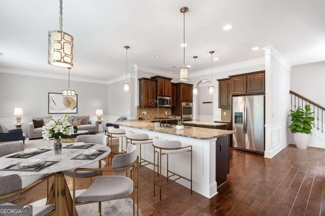 Building Photo - 2214 Golden Eagle Dr