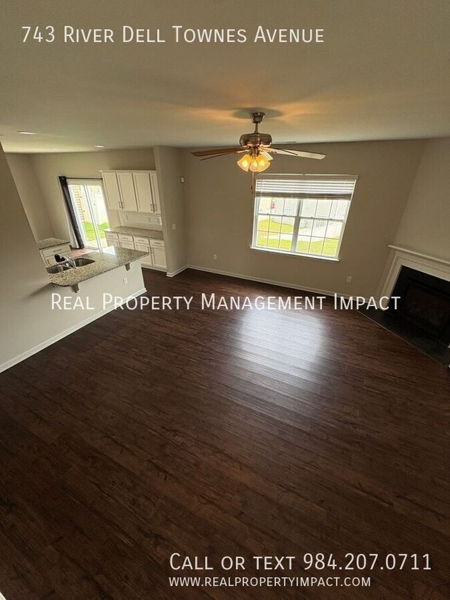 Building Photo - 743 River Dell Townes Ave.