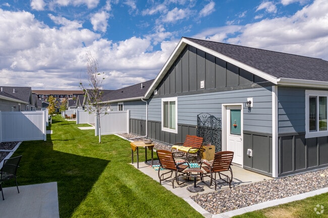 Private patio - Sapphire Patio Home Apartments