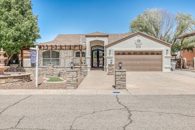 Building Photo - 5948 Anapaula Dr