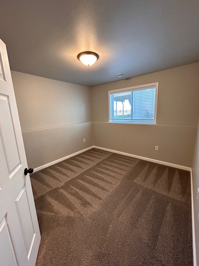 Building Photo - 3625 56th St S