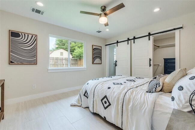 Building Photo - 9908 Willers Way