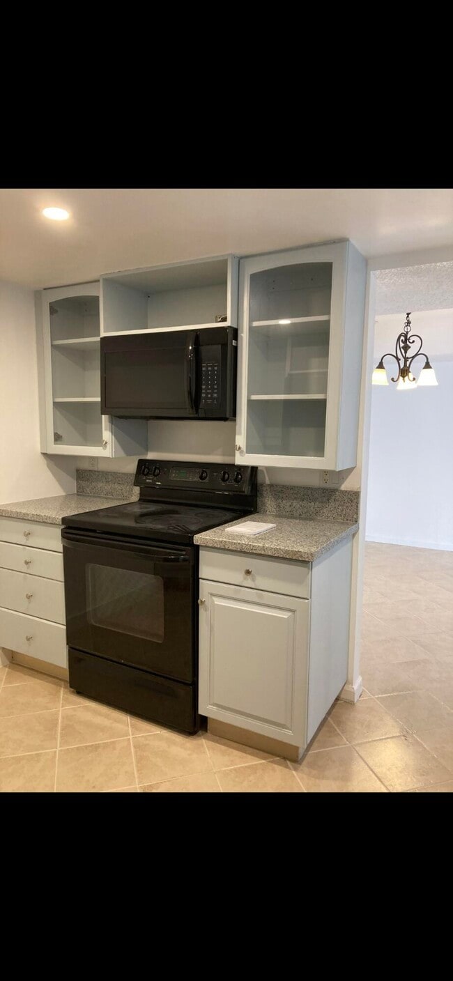 Building Photo - 1243 Kinglet Terrace