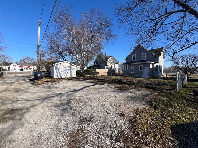 Building Photo - 2317 19th St