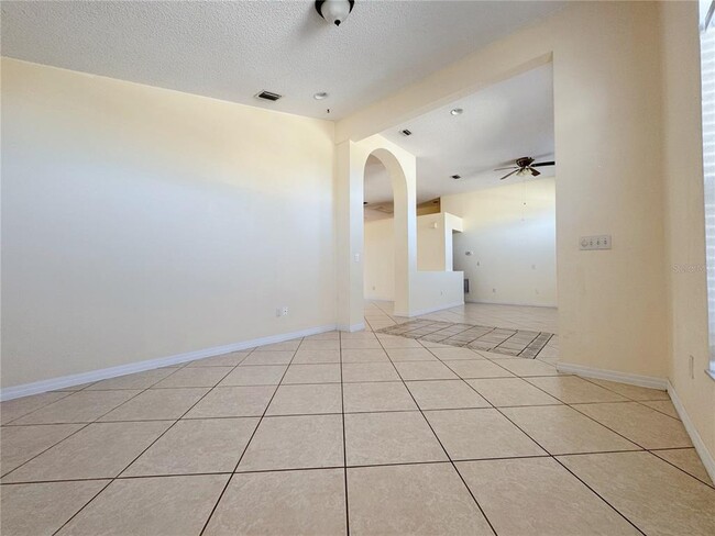 Building Photo - 2436 Deermeadow Dr