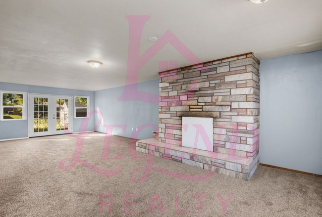 Building Photo - Spacious St. Ann Home with Large Detached ...