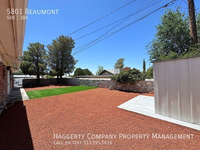 Building Photo - 5801 Beaumont-