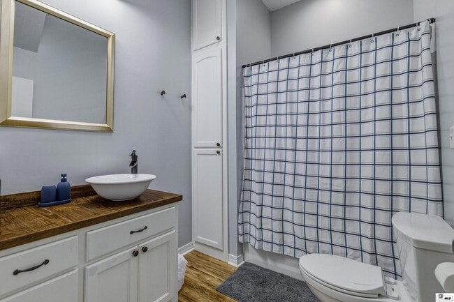 Building Photo - 6391 Paulette Pipes Rd