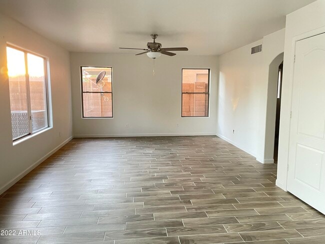 Building Photo - 12343 W Palo Verde Dr