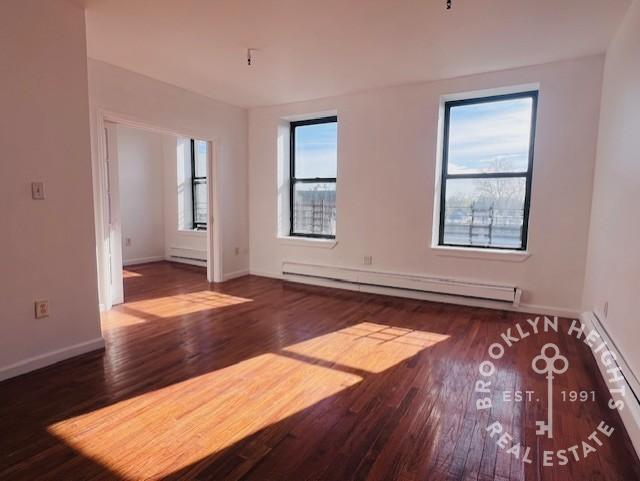 Building Photo - 3 bedroom in BROOKLYN NY 11221