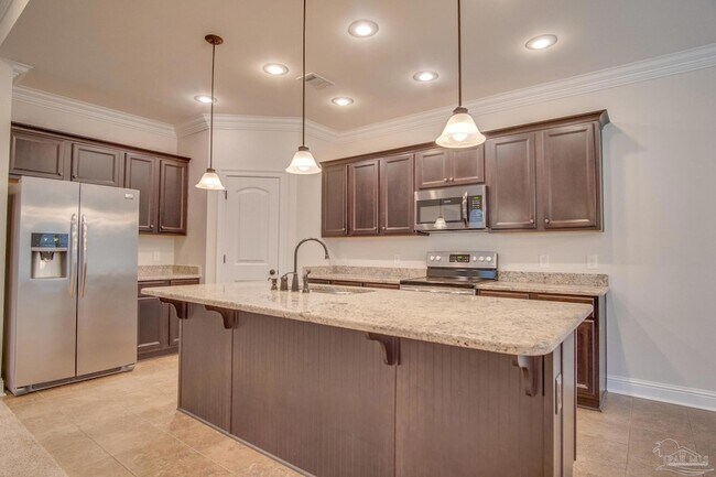 Building Photo - 4865 Spears St