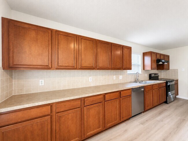 Building Photo - 13447 Blue Swallow Dr