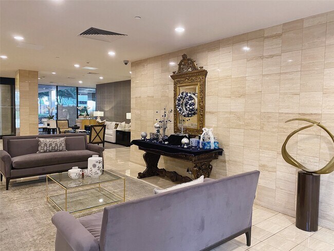 Building Photo - 14 Greenway Plz