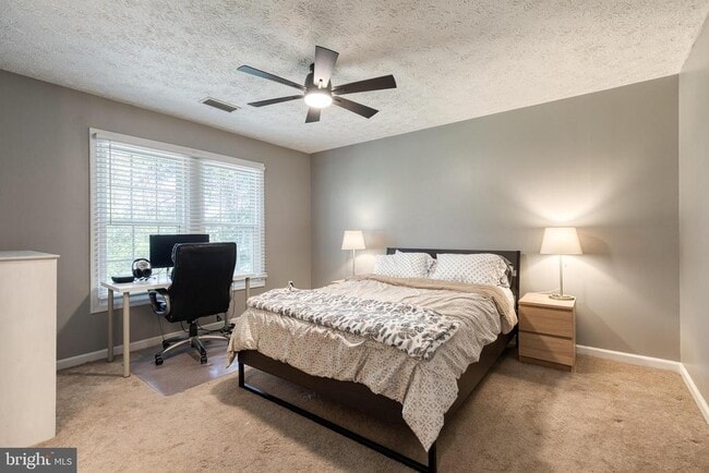 Building Photo - 7904 Severn Hills Way