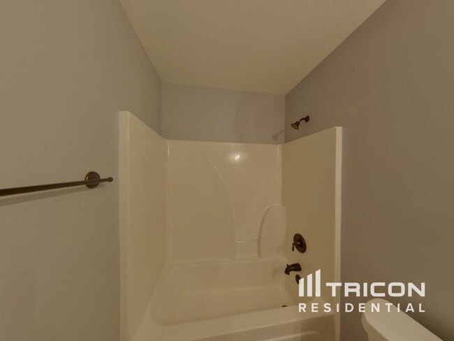 Building Photo - 1062 Rabon Pond Dr