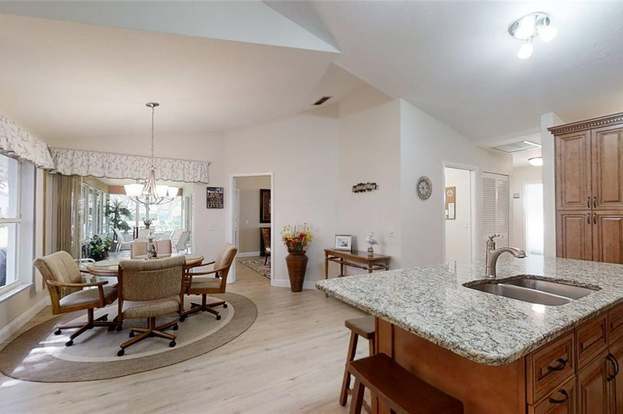 Building Photo - 5810 Garden Lakes Majestic