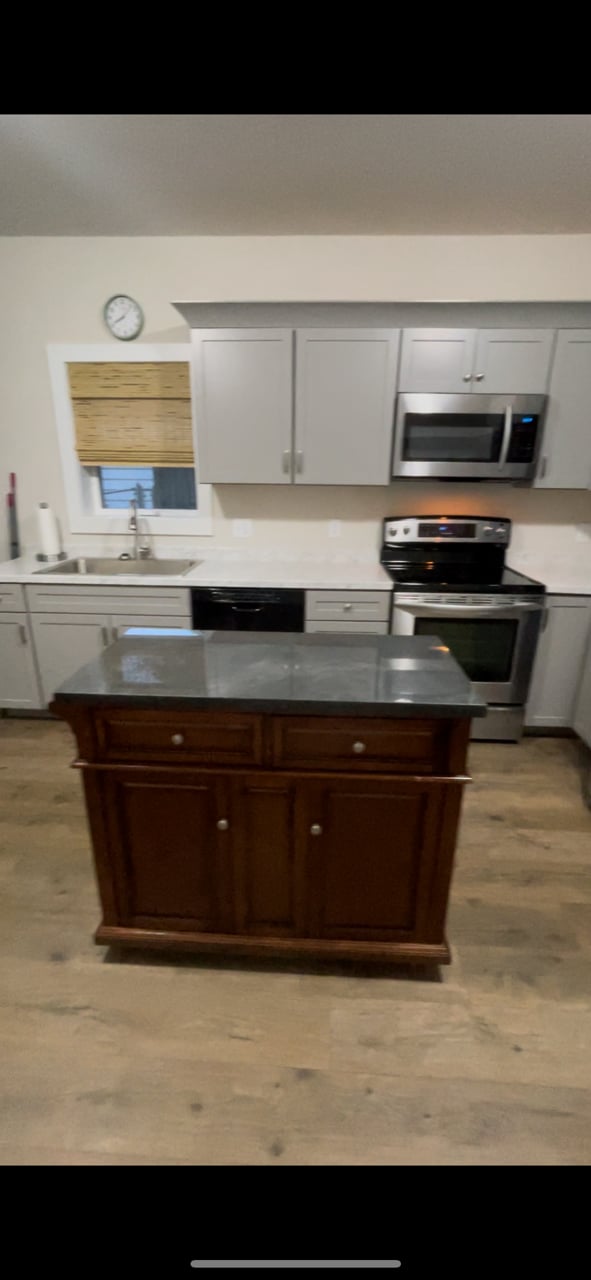 Building Photo - 110 5th Ave