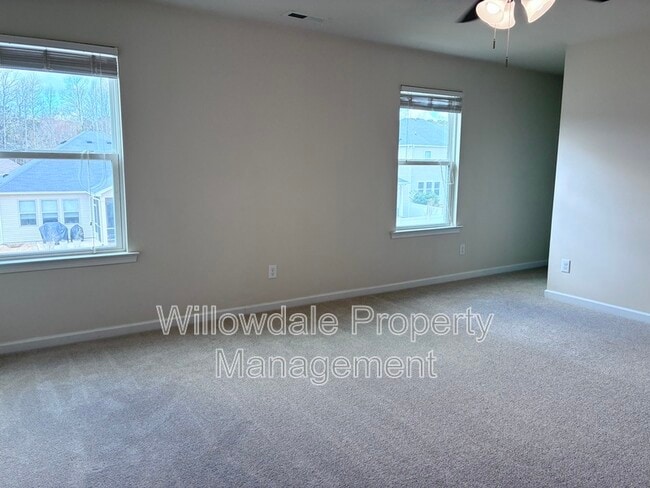 Building Photo - 229 Willow Grove Ln