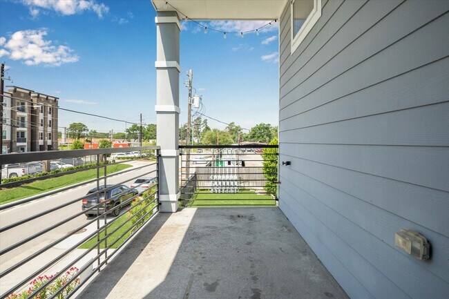 Building Photo - 622 Janisch Rd