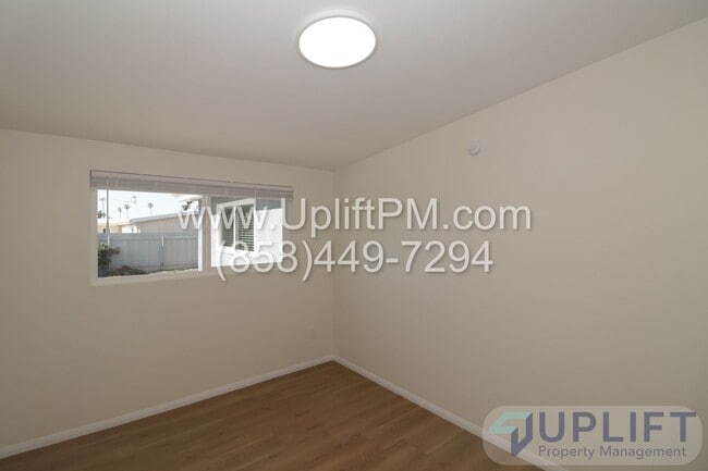 Building Photo - Beautiful 3 Bed, 2 Bath Home with Large Yard in Imperial Beach