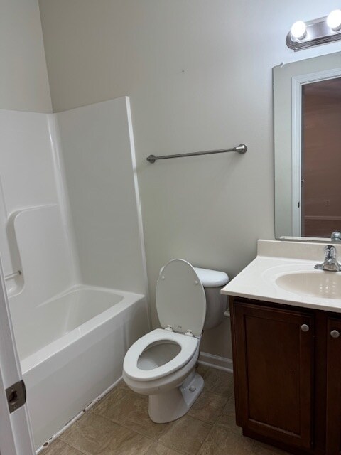 Building Photo - 2121 S Greenwood Dr