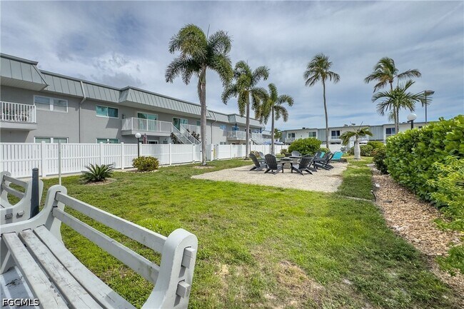 Building Photo - 6777 Winkler Rd