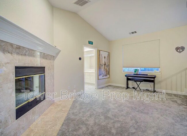 Building Photo - 1518 Southridge Ct