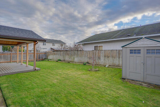 Building Photo - SPACIOUS FIVE BEDROOM HOUSE IN VANCOUVER