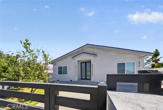 Building Photo - 8018 Shadyglade Ave