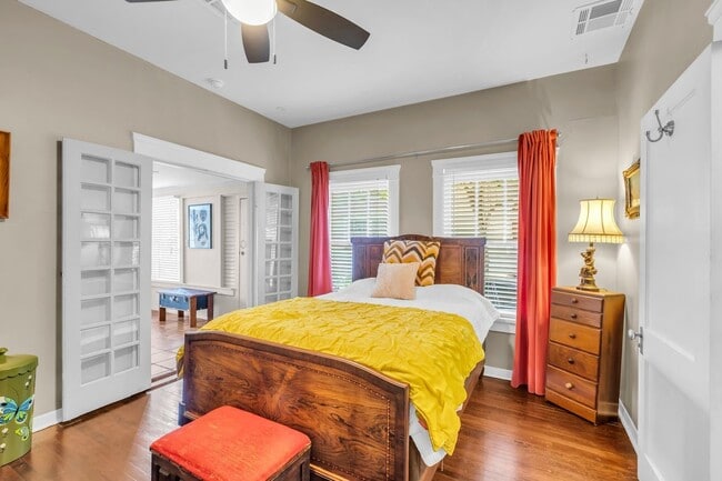 Building Photo - 2608 Hopkins St