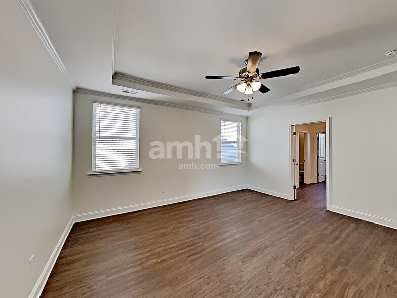 Building Photo - 209 Stowe Rd