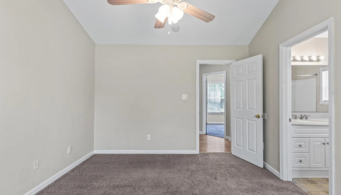 Building Photo - 122 Settlers Cir