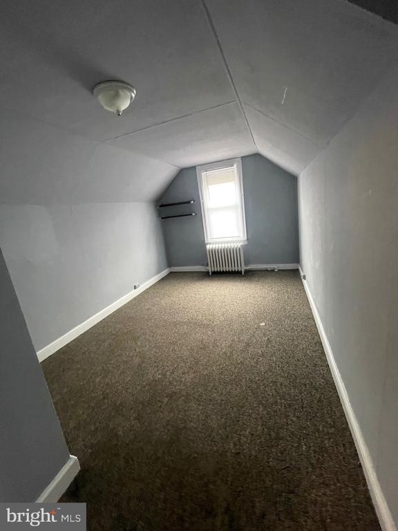 Building Photo - 6732 Maple Ave