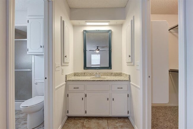 Building Photo - 524 Sherwood Ln