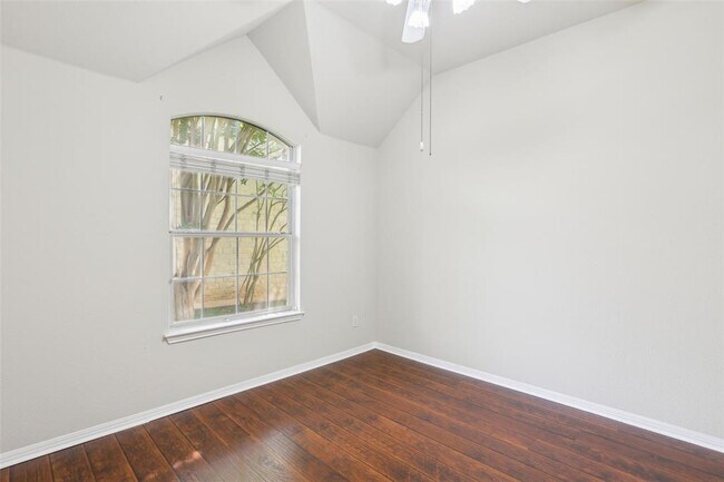 Building Photo - 10120 Treasure Island Dr