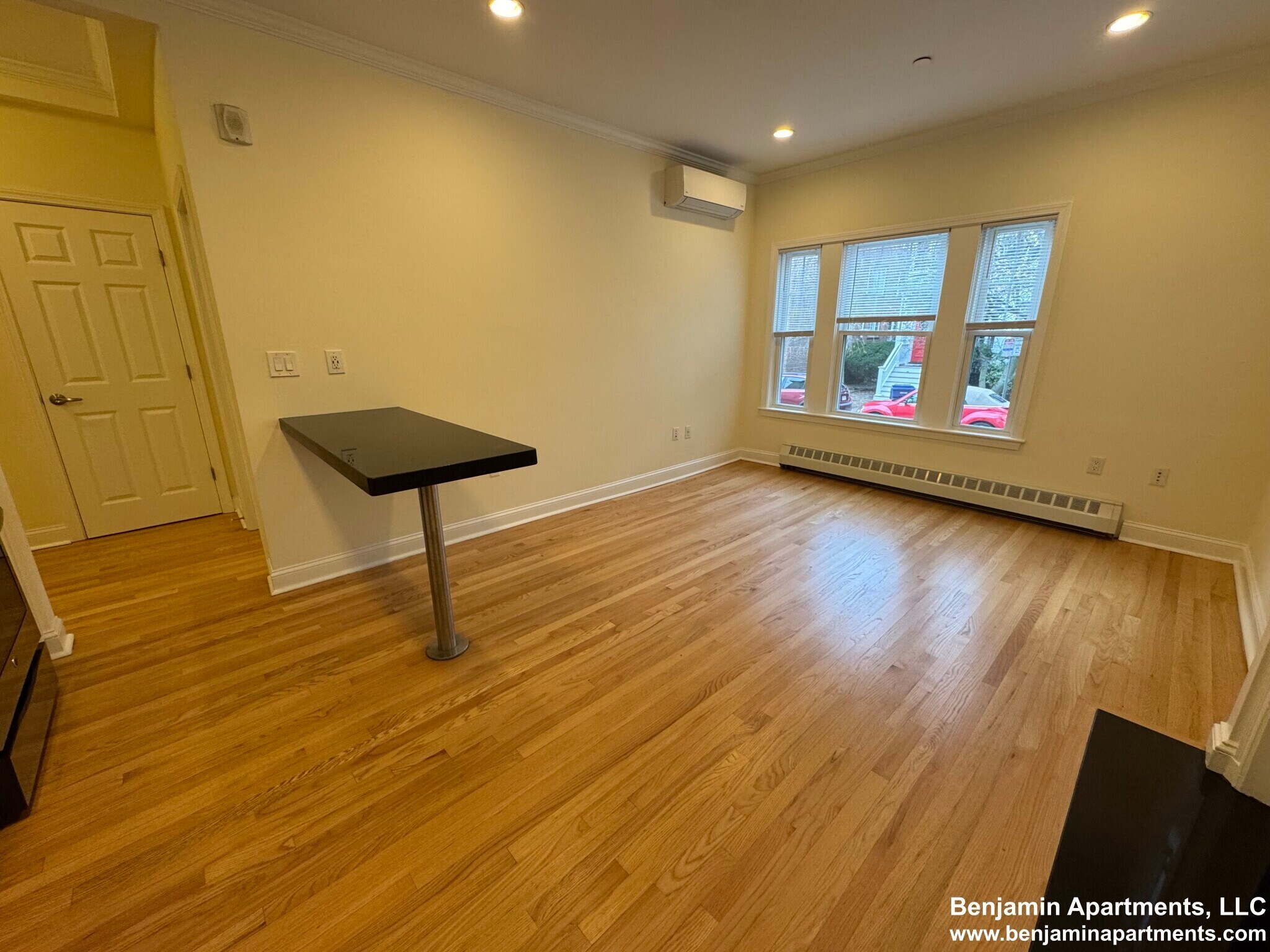 Building Photo - 20 Langdon St