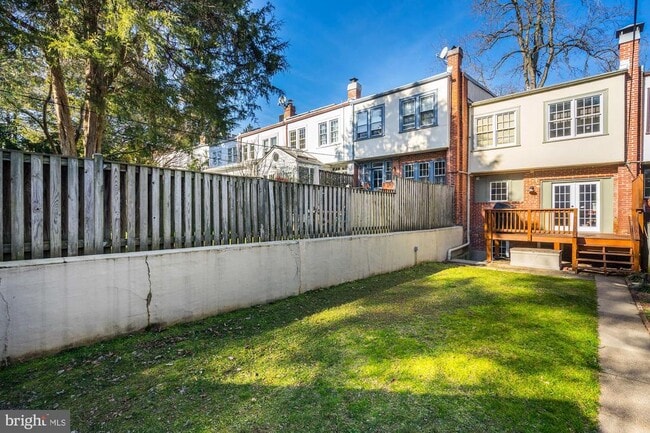 Building Photo - 4416 Reservoir Rd NW